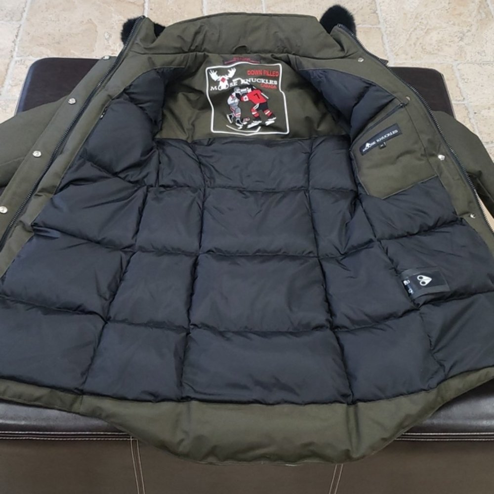 💎 Moose Knuckles Women's Stirling Parka - Picture 10 of 15